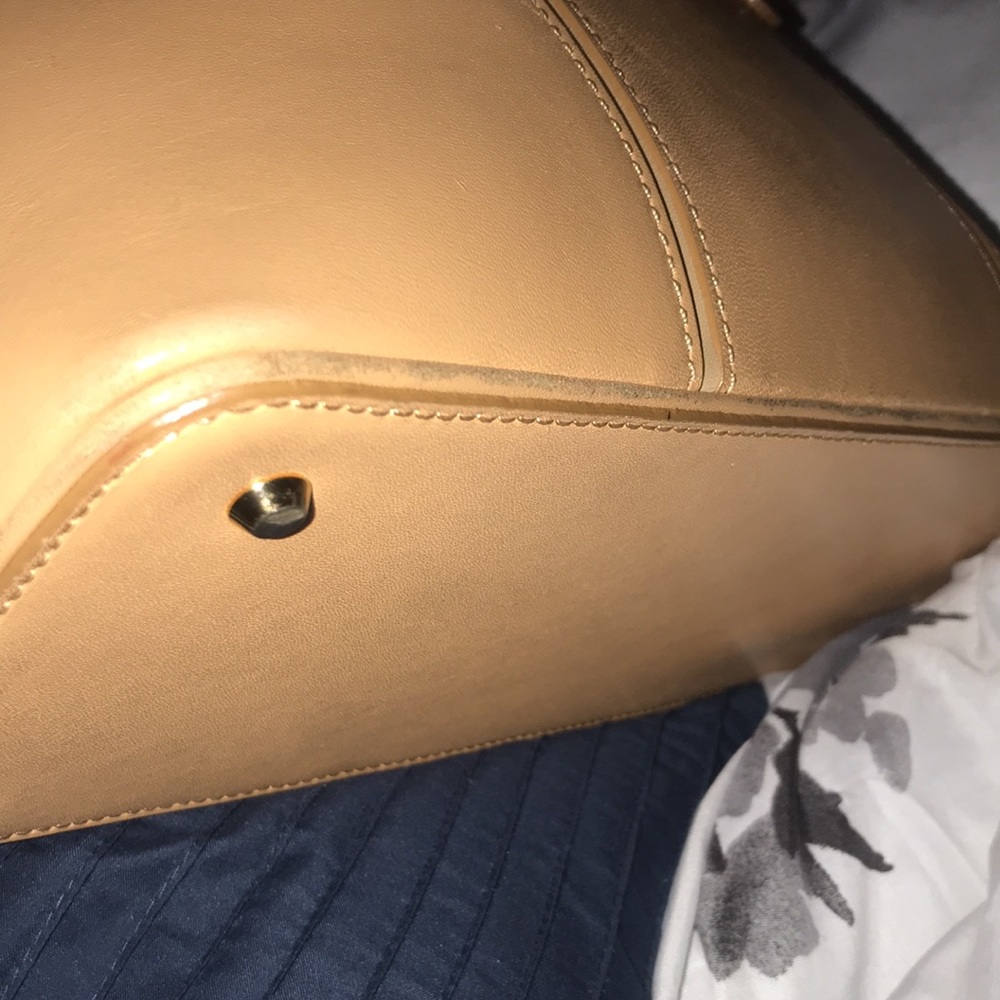 💜💜Authentic Burberry Handbag💜💜 - Picture 8 of 16